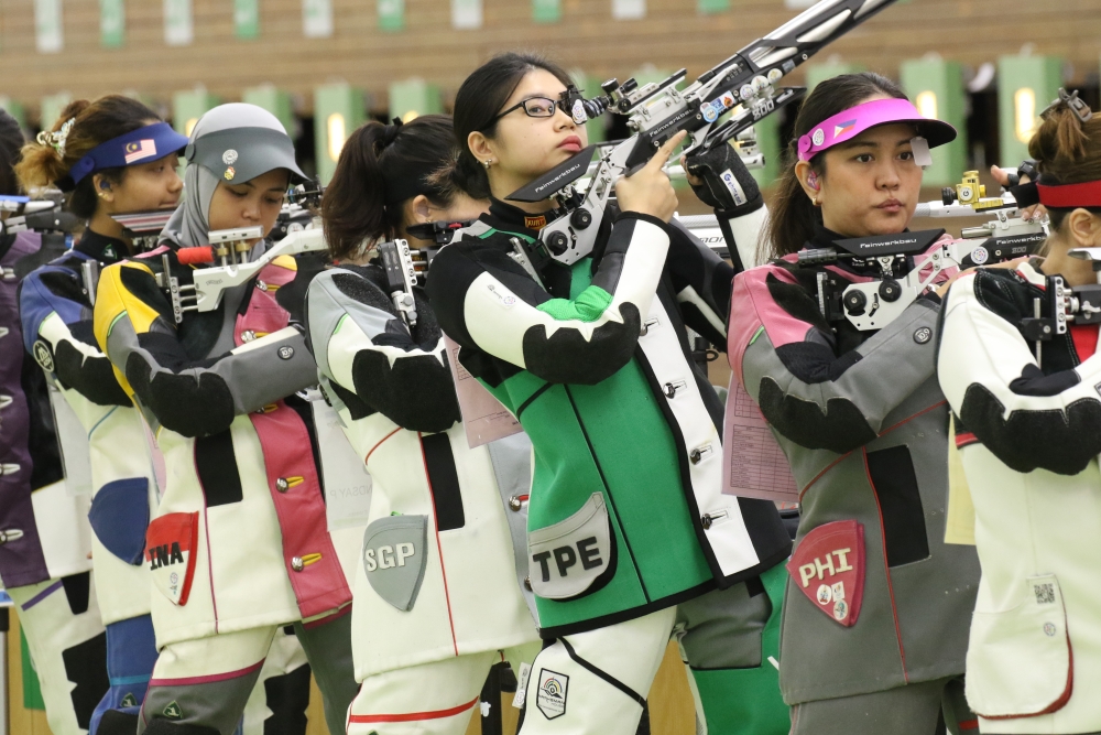 中華隊林穎欣在女子10公尺空氣步槍決賽驚險拿下金牌。