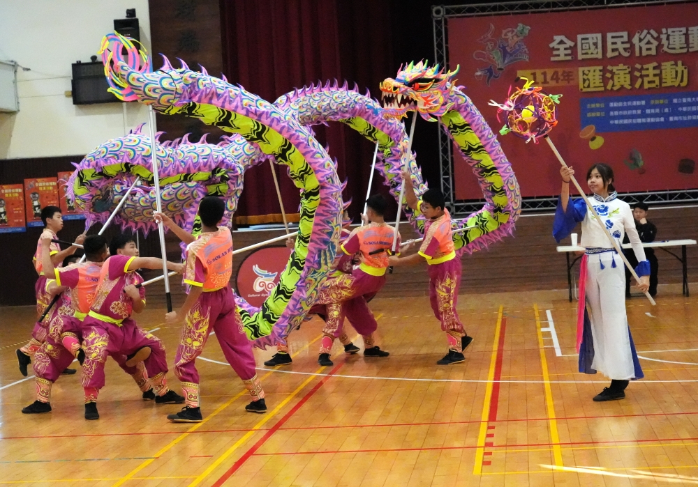 國中競技舞龍由彰化芳苑國中拿下金質獎。照片：臺南大學。