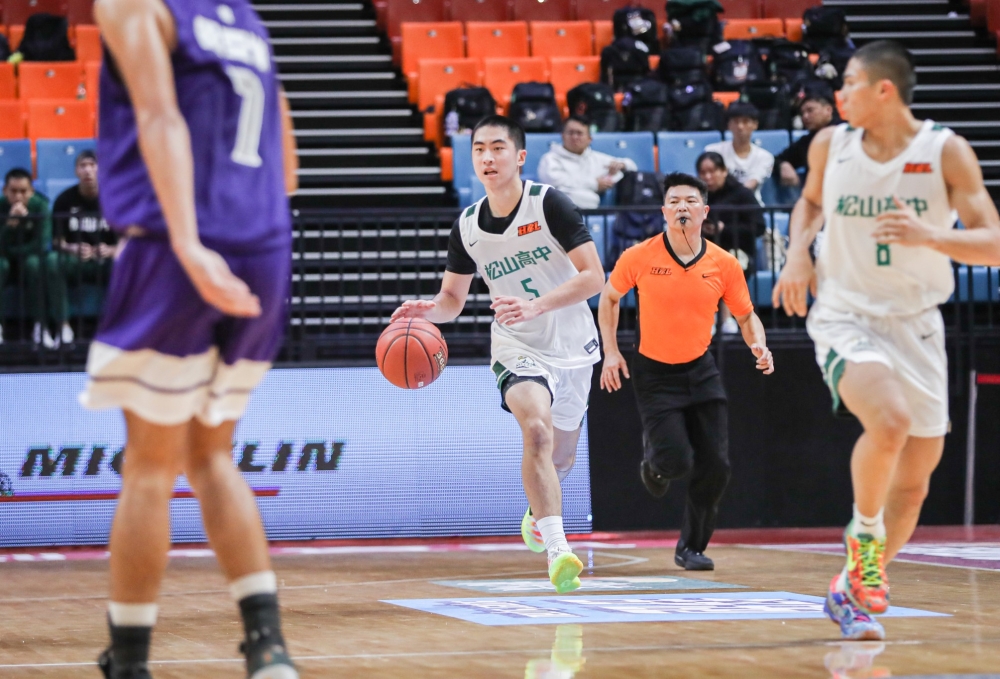 松山陳彥瑜16分。