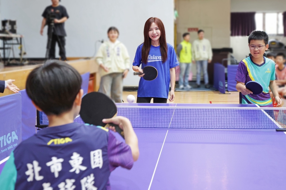 立法委員吳沛憶擔任開球儀式嘉賓（大會提供）。