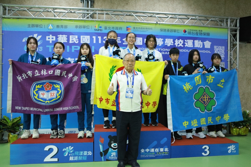 臺中市中山國中刷新女子10公尺空氣步槍團體賽紀錄。（臺北市政府教育局提供）