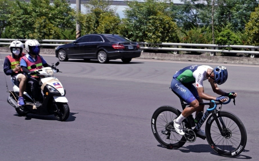 吳之皓在6月2日國手選拔賽曾單飛一圈。