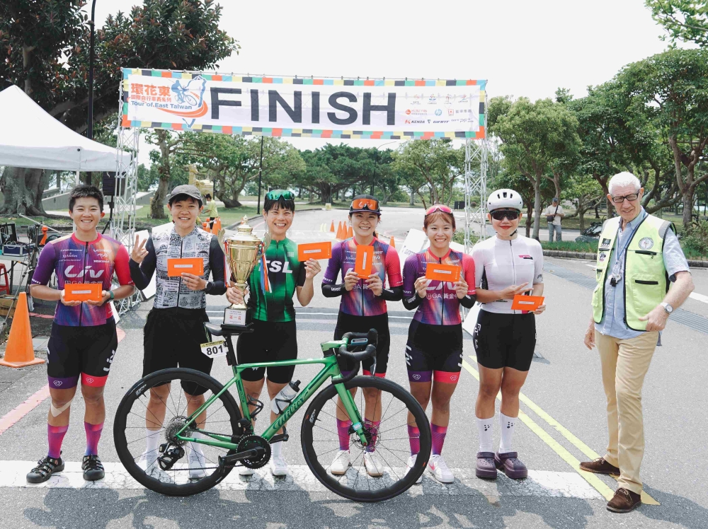 環花東累計女子組總排名前六名。