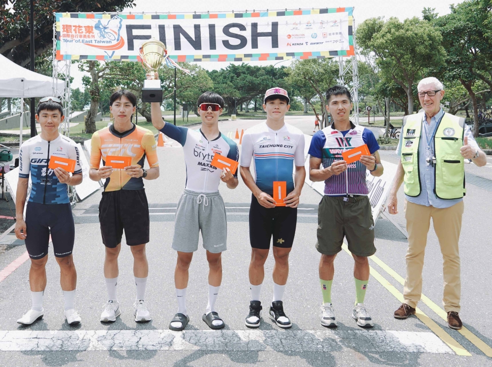 環花東累計男子組總排名前六。