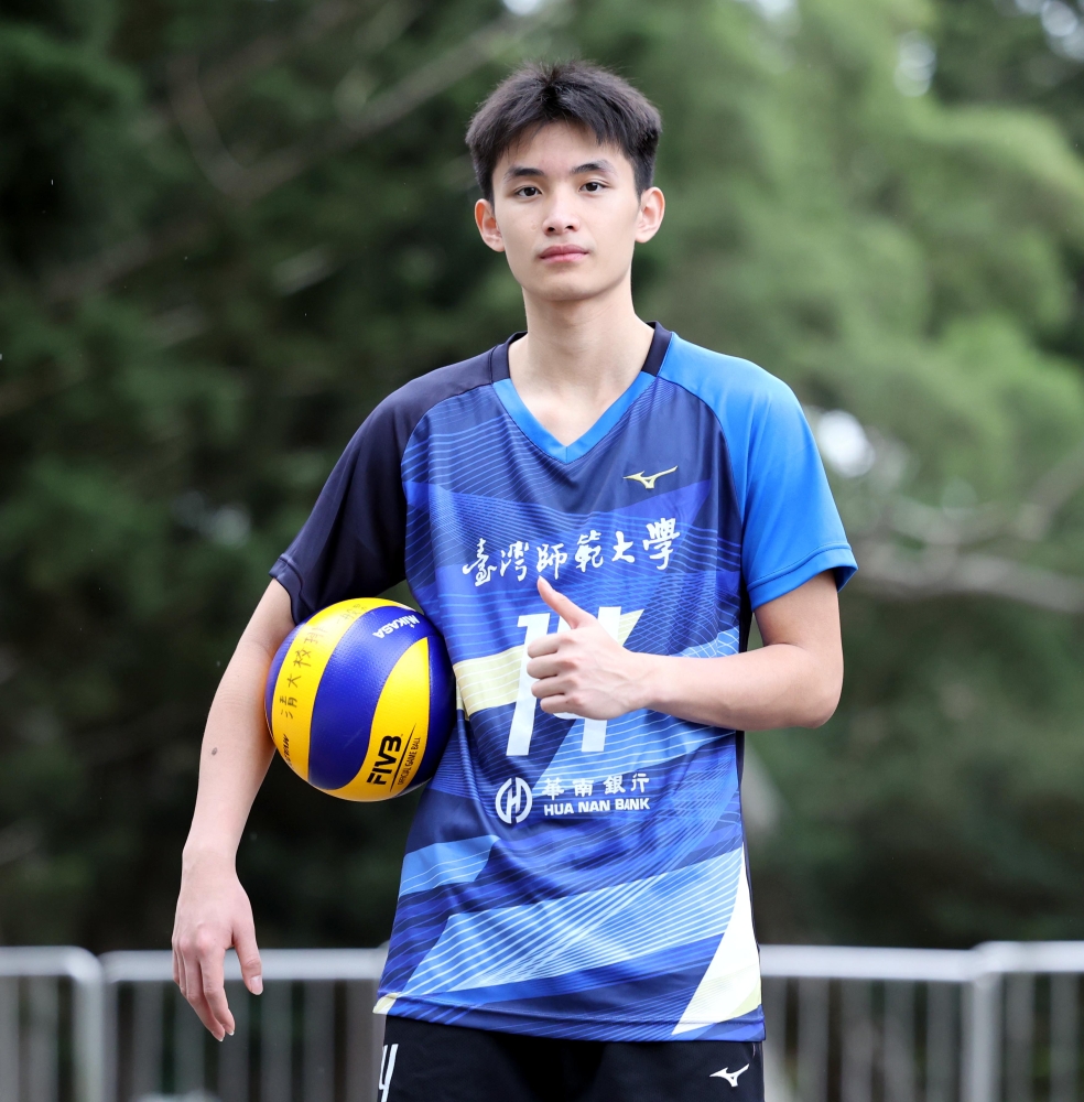 臺灣師大男排港生嚴家樂。林嘉欣／攝影。