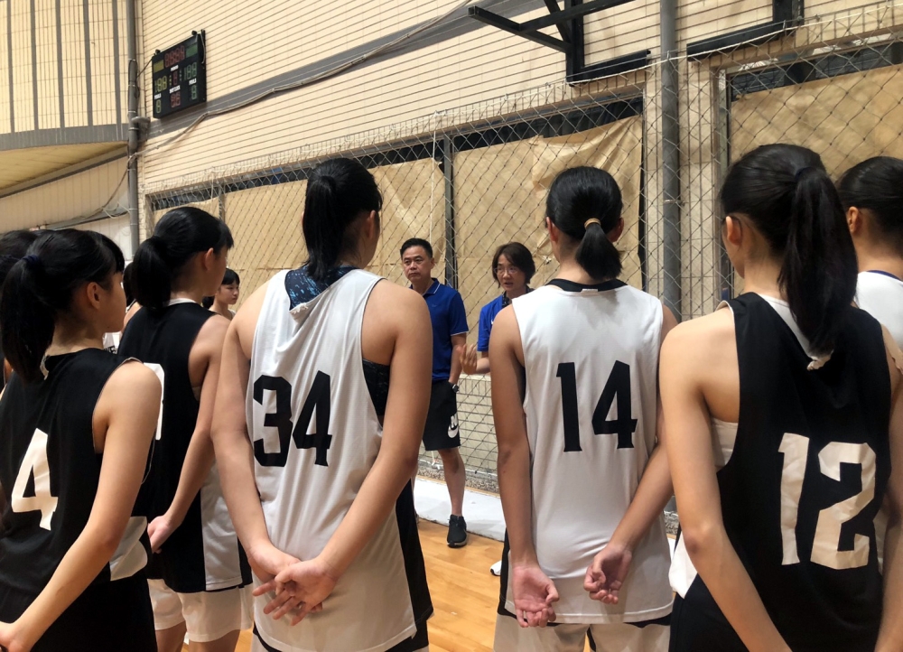 中華U16培訓女籃教練精神講話。