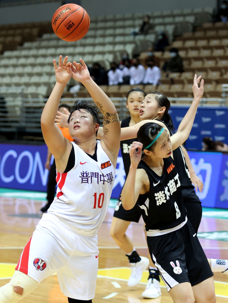 普門高一菜鳥林湘凌10分、9 籃板。