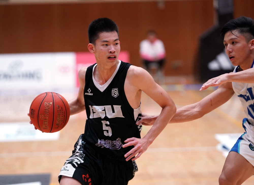 義守大學余祥平15分9籃板5抄截。