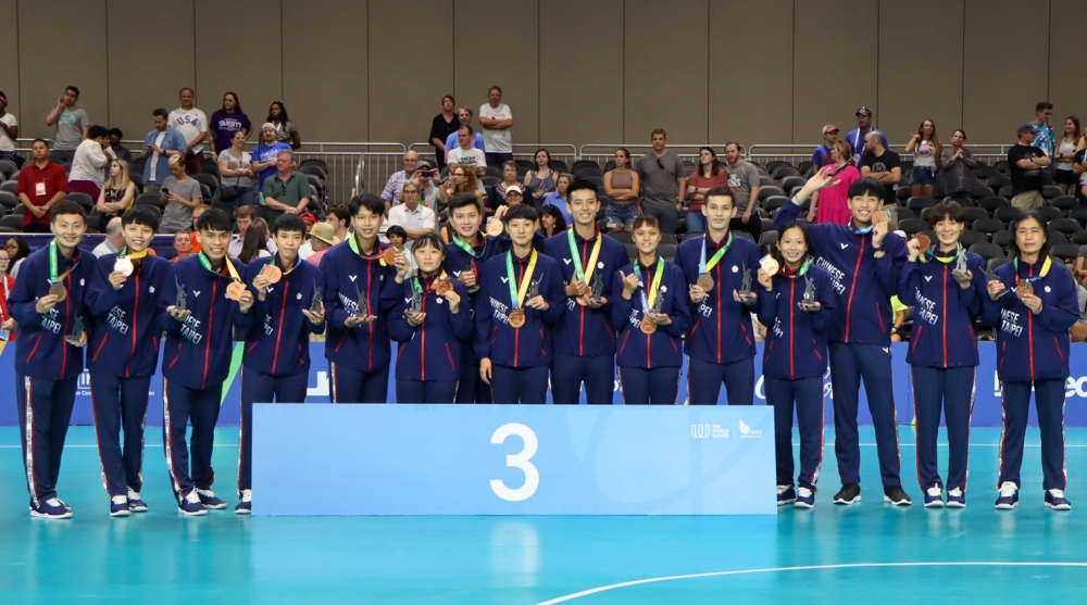 伯明罕世界運動會中華合球隊勇奪銅牌。體育署提供。下同。