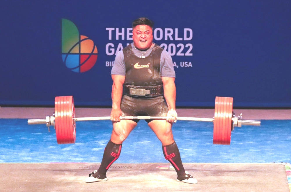 我國伯明罕世運會選手楊森參加健力超重量級比賽英姿。體育署提供，下同。