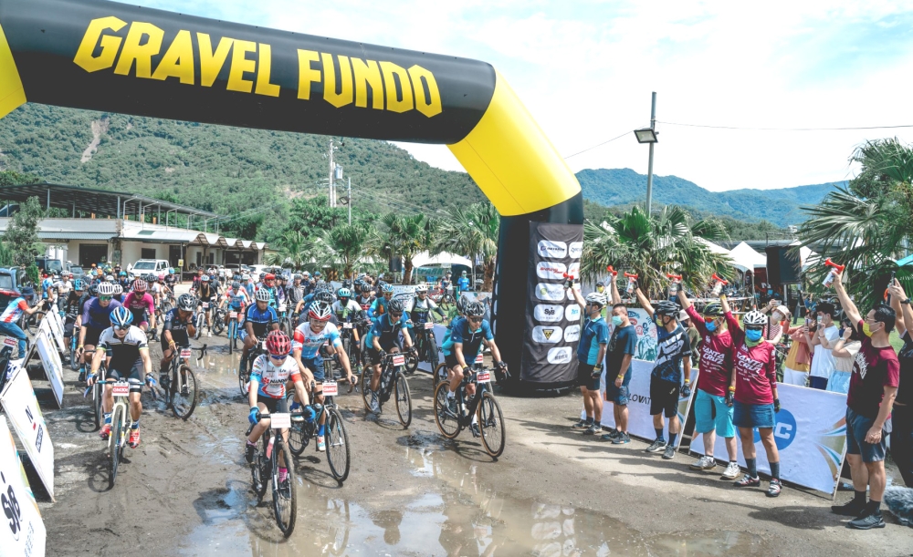 Gravel Fundo Stage 2高雄六龜荖濃溪站吸引150位單車愛好者參賽。