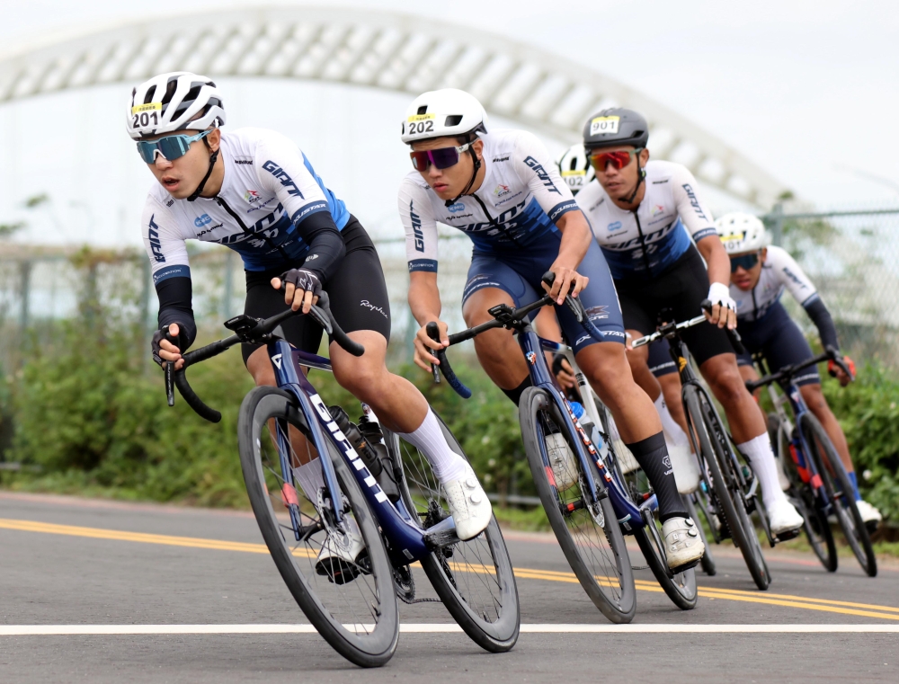 前勁隊勇奪臺灣自行車聯賽團隊計時賽總冠軍。林嘉欣／攝影。