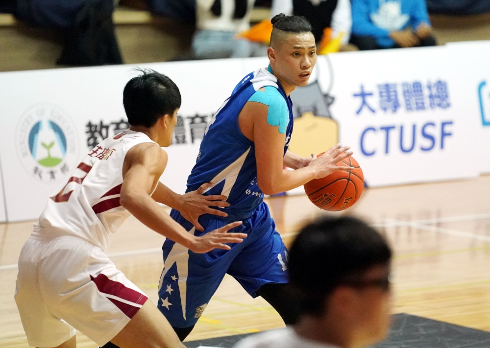 中原大學李錡21分創個人UBA一級生涯新高。