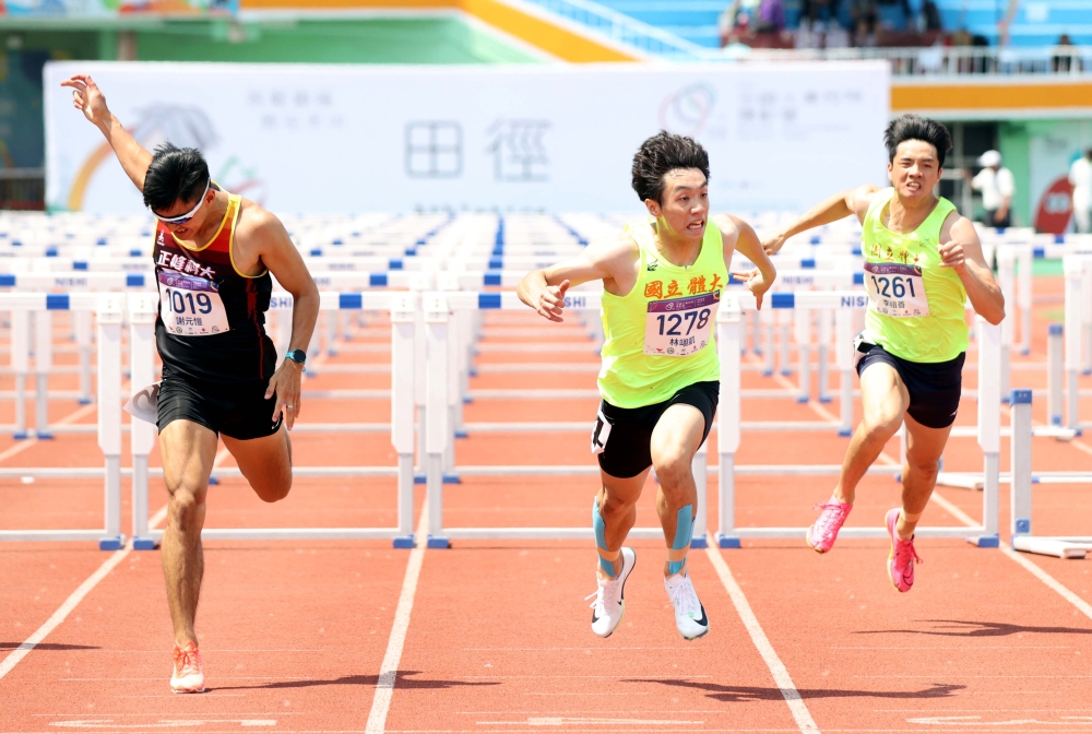 林翊凱(前)全大運二連霸。林嘉欣／攝影。
