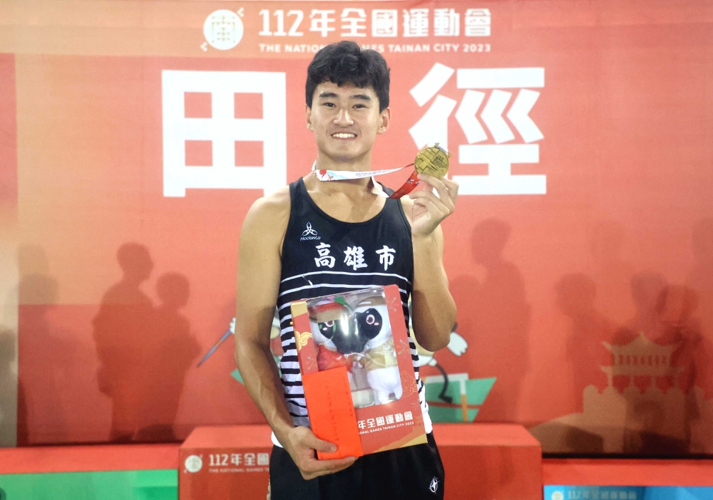謝元愷破懸10年U20全國紀錄奪金。林嘉欣／攝影。