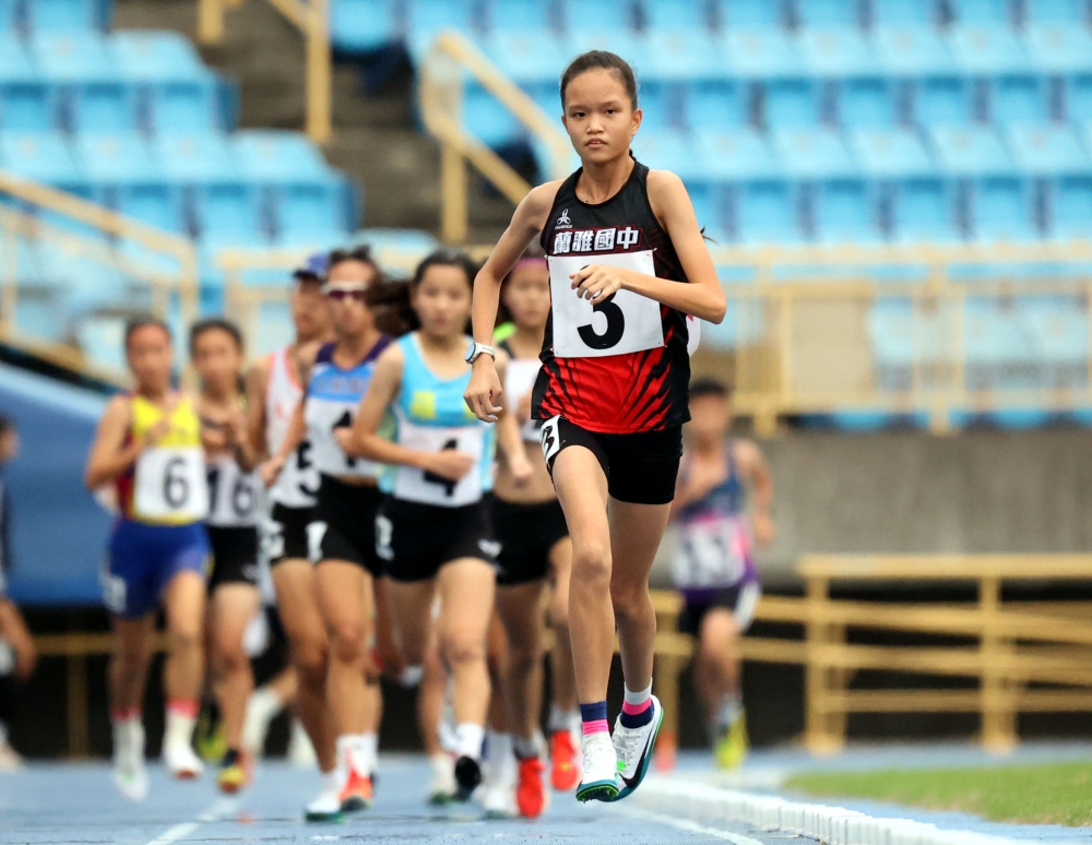 蘭雅國中楊絮涵勇奪全中錦國女3000公尺冠軍。林嘉欣／攝影。