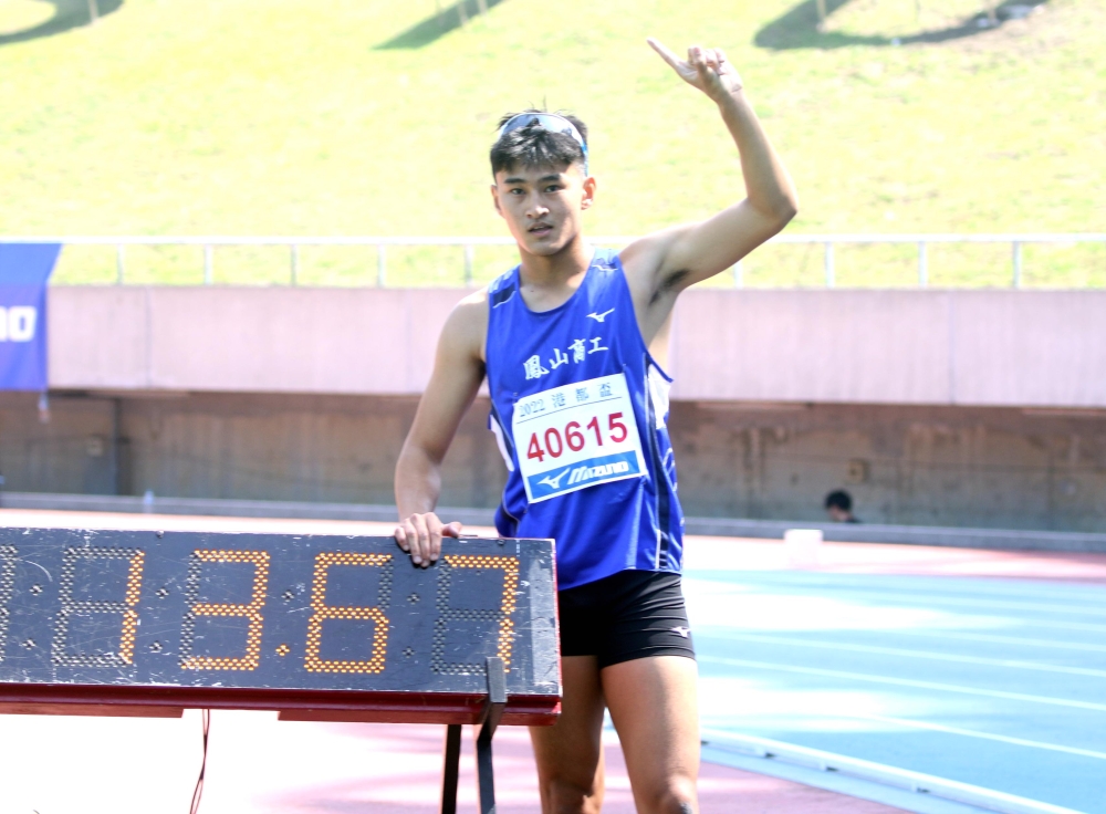謝元愷打破高懸11年的U18全國紀錄。林嘉欣／攝影。