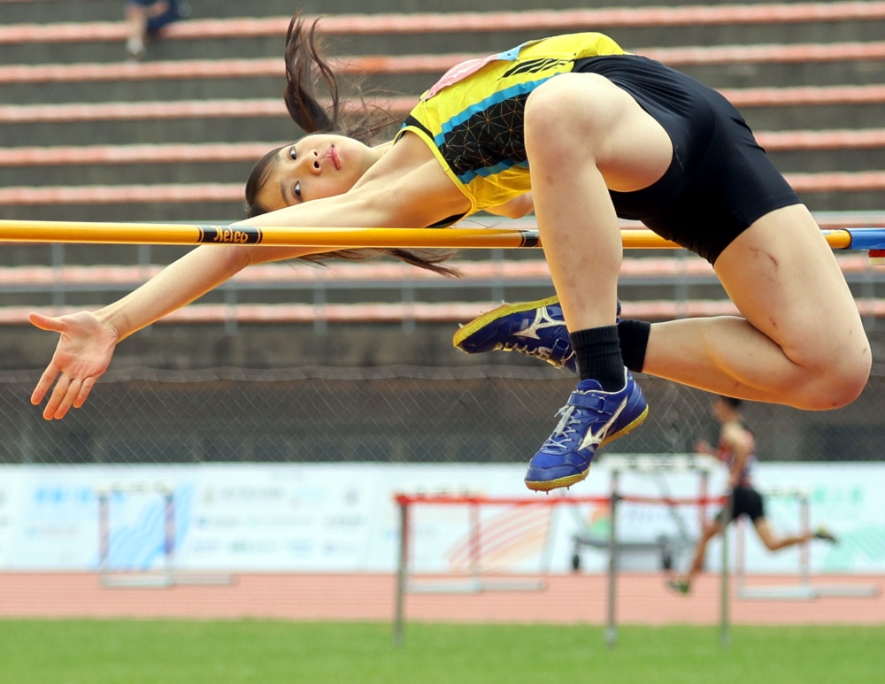 芎林國中林沛萱在全中運國女全能跳高以1公尺81達標亞運，破懸32年紀錄。林嘉欣／攝影。
