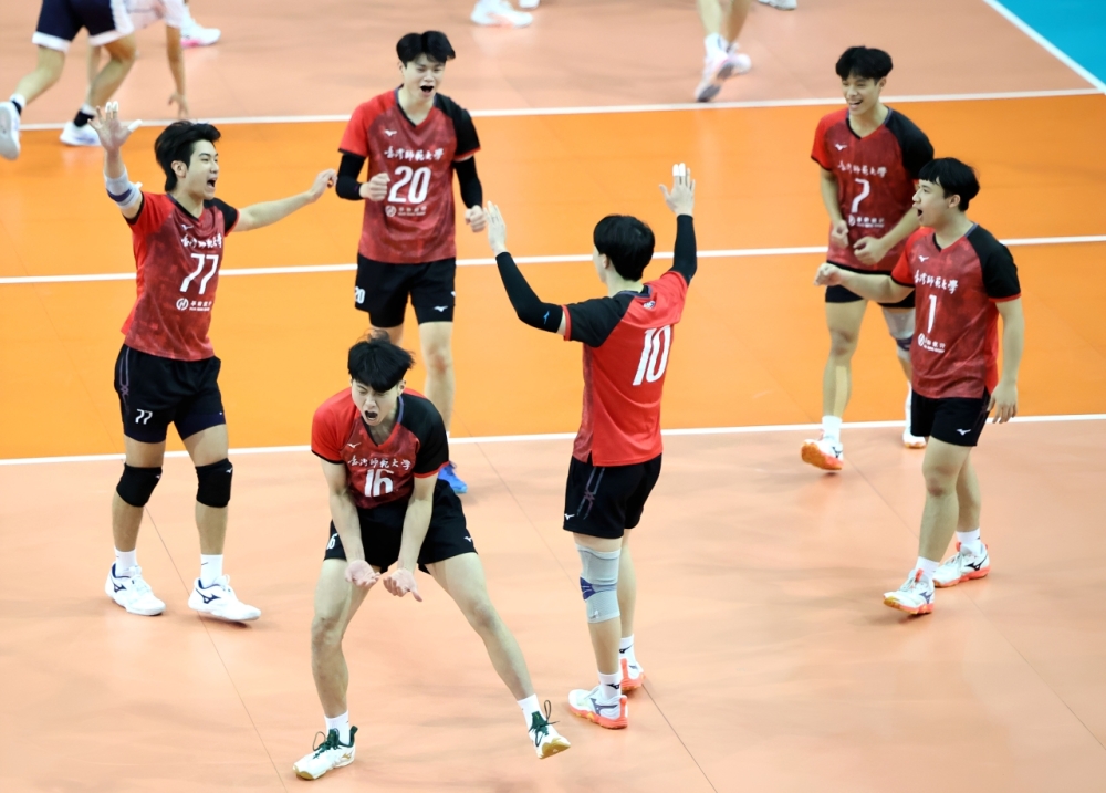 臺灣師大9連勝率先晉四強。林嘉欣/攝影。