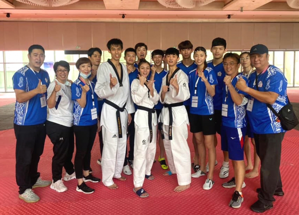 劉威廷、黃鈺仁和蘇柏亞取得3張東京奧運跆拳道門票。取自／劉聰達臉書。