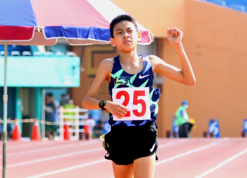14歲的簡子傑打破高懸22年的U18全國紀錄。林嘉欣／攝影。