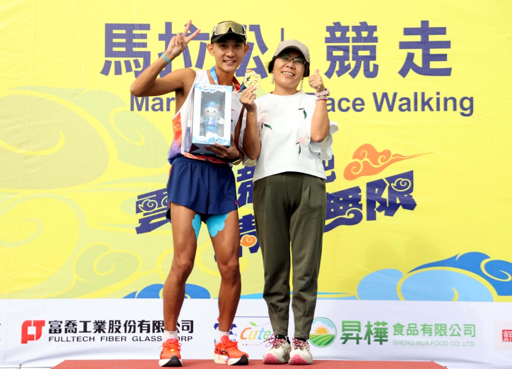 許嘉維在雲林全運20公里競走破大會寫三連霸！林嘉欣／攝影。