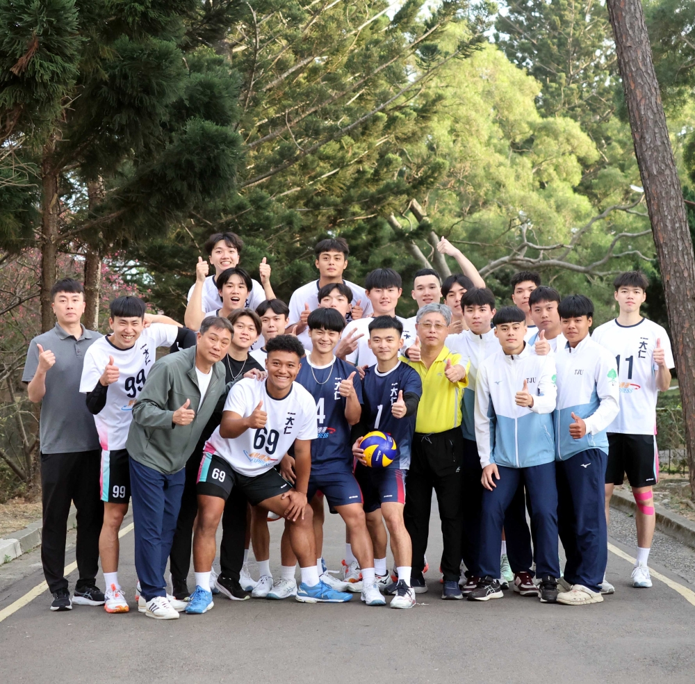 114學年度UVL大專排球聯賽男子公開一級複賽季軍大仁科大。林嘉欣／攝影。