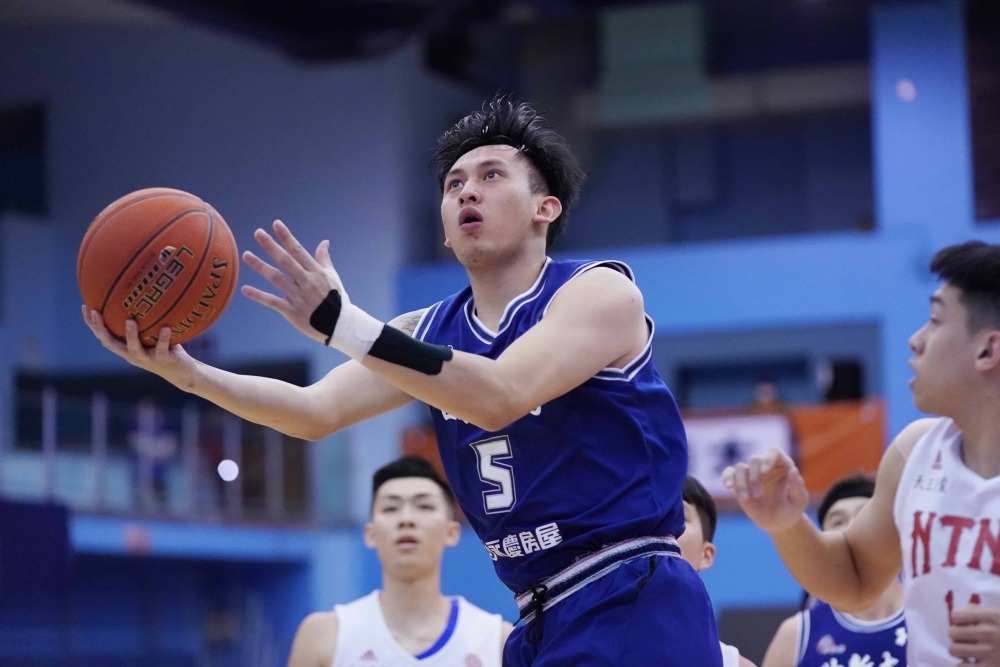 世新大學陳將双19分7籃板7助攻。