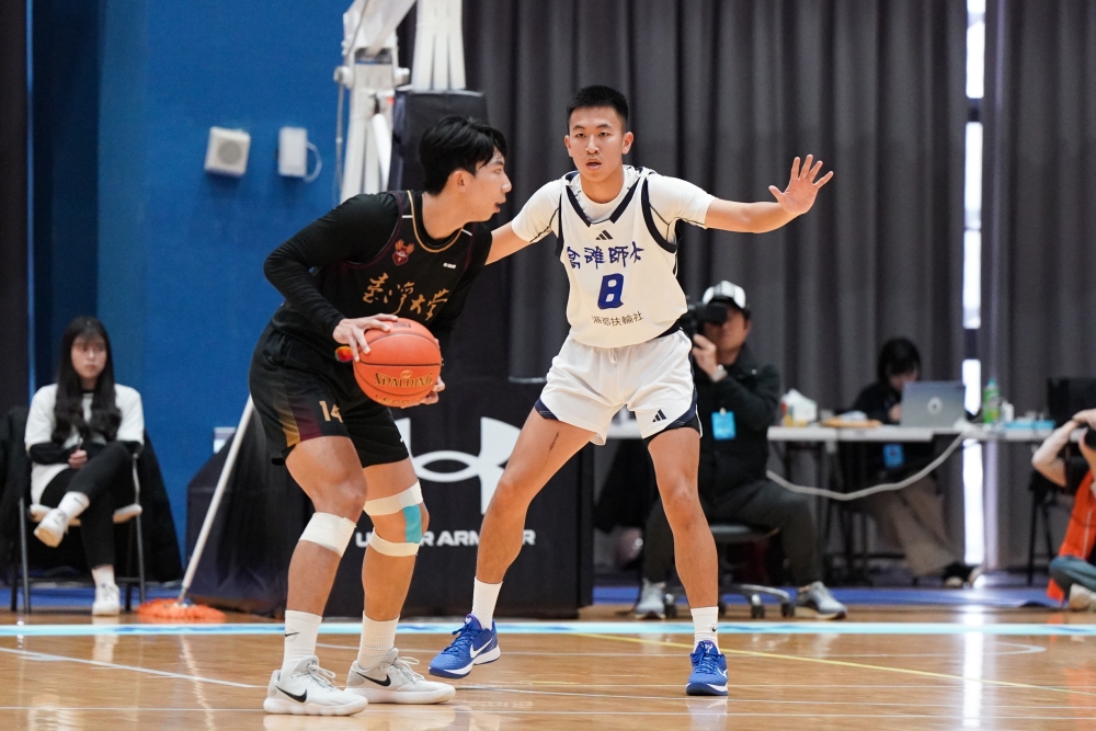 雄師大成家帆15分9籃板3阻攻。