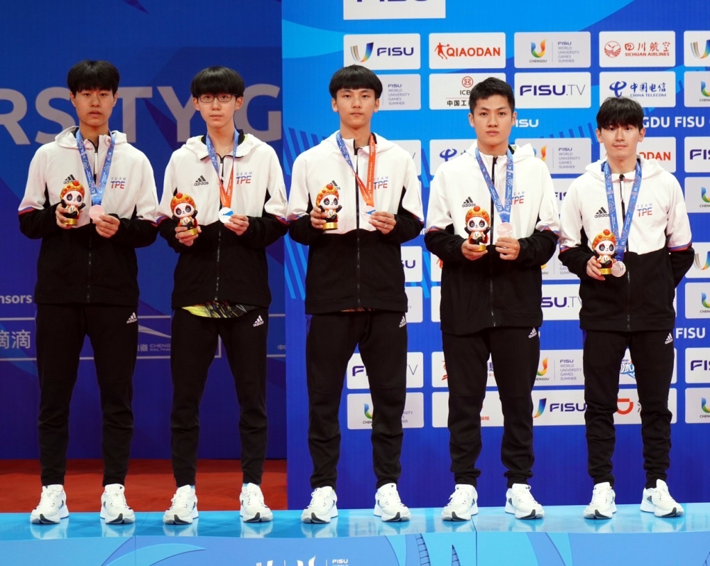 中華隊繼拿坡里世大運後，再度在桌球男團奪銀，王渝／攝影。
