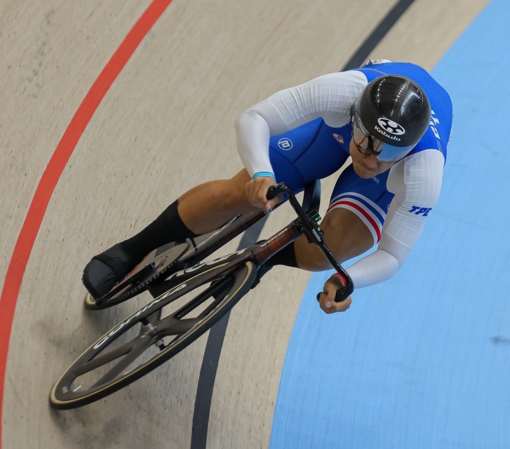 康世峰於男子競輪賽摘銅，搭上開往2026年日本名古屋亞運列車。