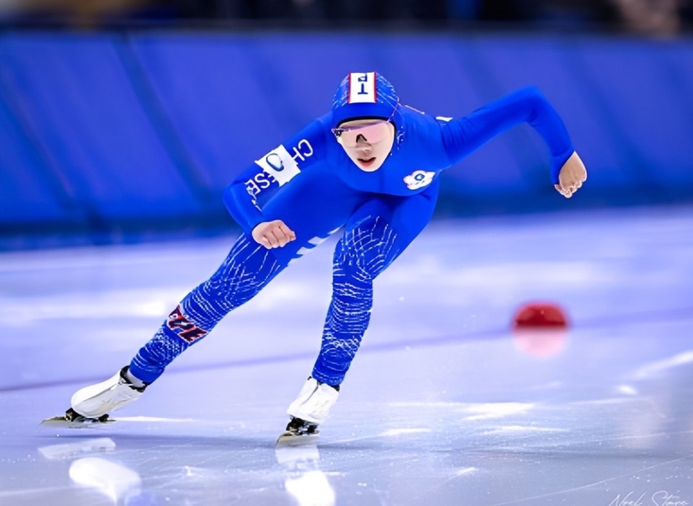 16歲「滑冰精靈」黃芊華7天3破U20全國紀錄。@Noel Stave／提供。