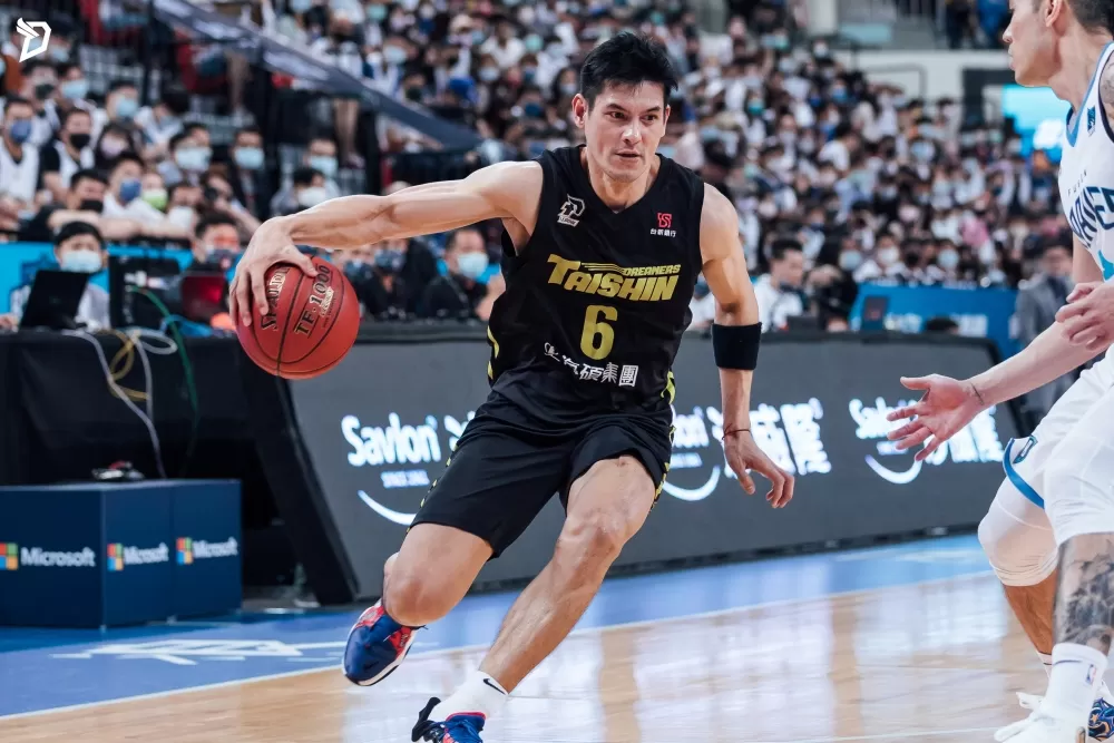 夢想家楊敬敏在總冠軍賽G1繳出大三元,為本土第一人,助夢想家擊敗富邦勇士。台新夢想家/提供。