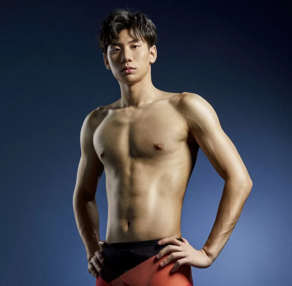 台灣師大王冠閎在100公尺蝶式決賽飆出52秒19破全國。台灣亞瑟士提供。