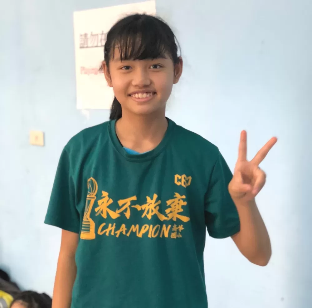 手長腳長的高峰「明日之星」陳書懿三姊妹下季將在培英國中並肩作戰。大會提供。