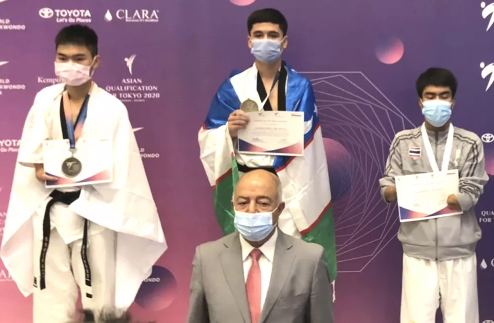 陳健強（左）。中華民國殘障體育運動總會／提供。