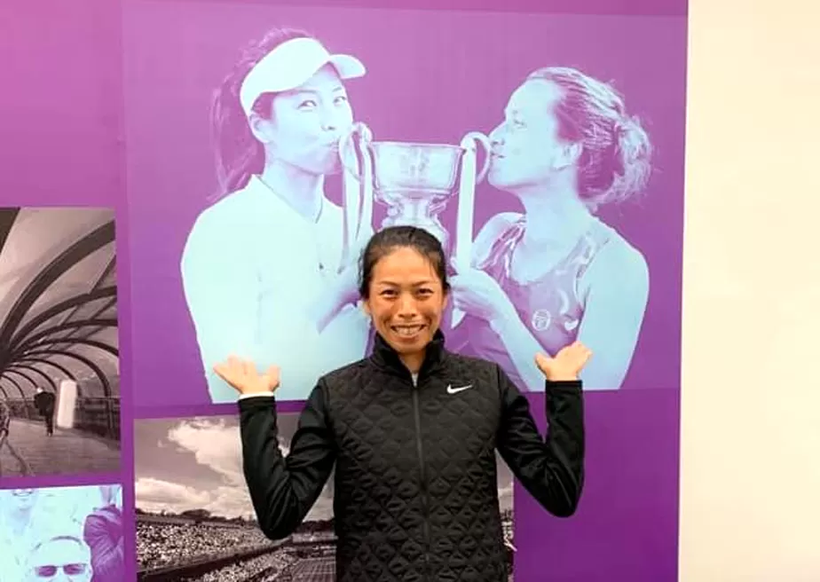 謝淑薇曾拿過兩座溫網女雙金盃。圖／謝淑薇臉書粉專。