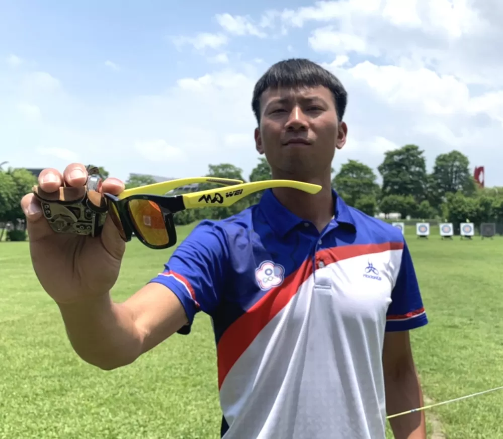 720 HiColor「一箭穿心鏡」,是「奧運金牌殺手」魏均珩的秘密武器。720armour運動眼鏡/提供。