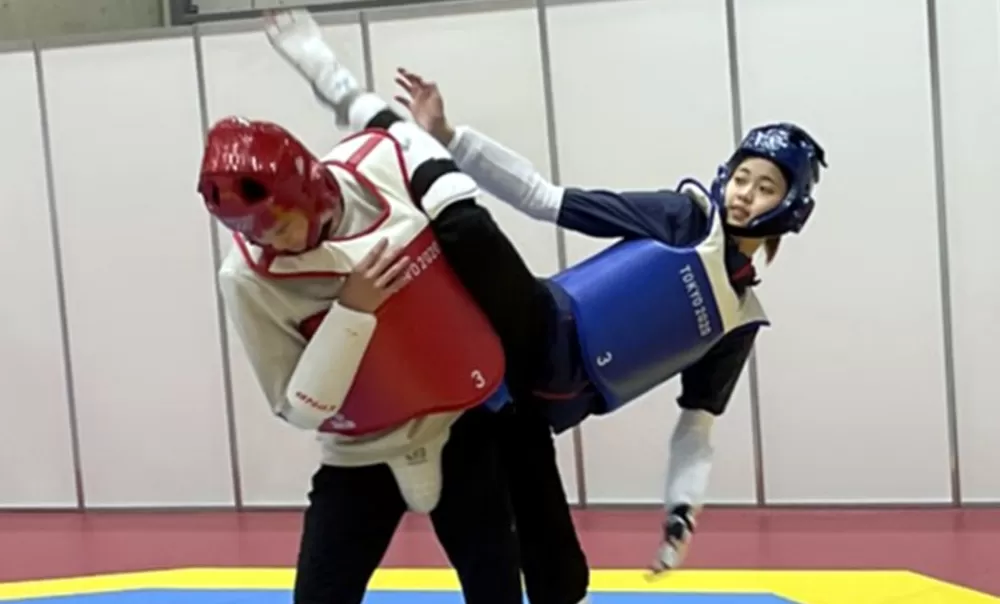 羅嘉翎(右)。劉聰達/提供。