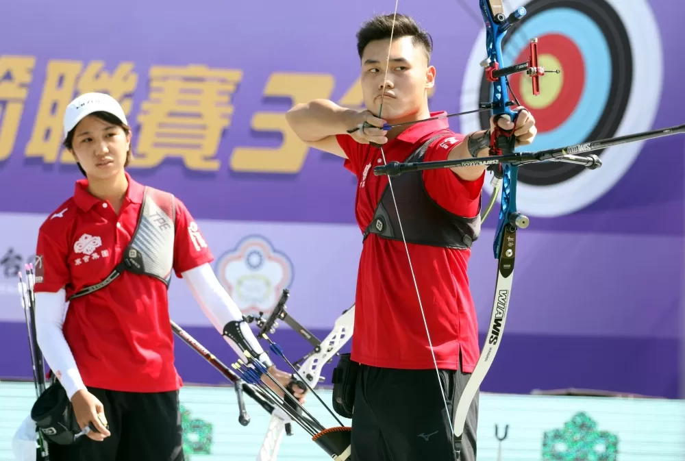 寒舍集團混雙。中華企業射箭聯盟/提供。