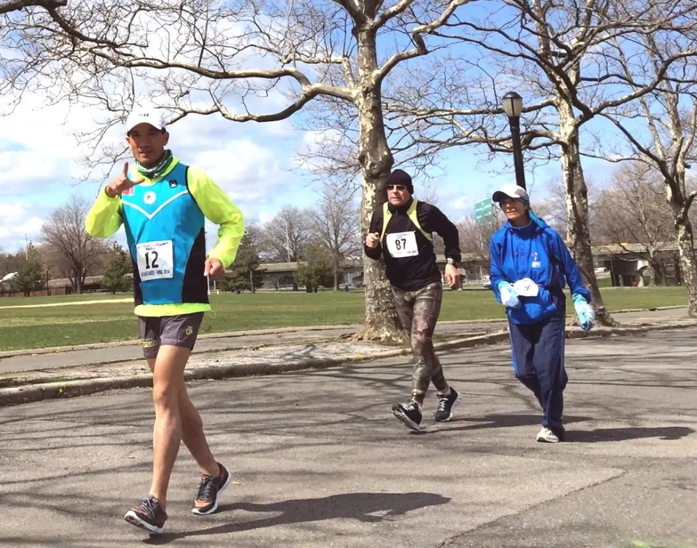 羅維銘(前)。羅維銘/提供。