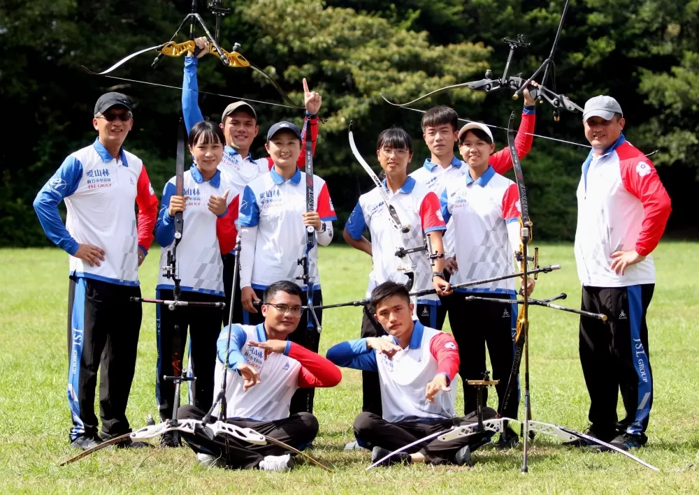 例行賽第五名新竹市愛山林隊連贏四場,首度勇闖至尊盟主賽。中華企業射箭聯盟/提供。