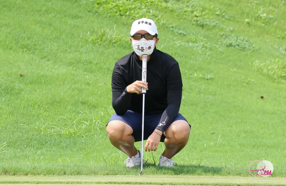 陳子涵70桿(-2),暫並列第四。