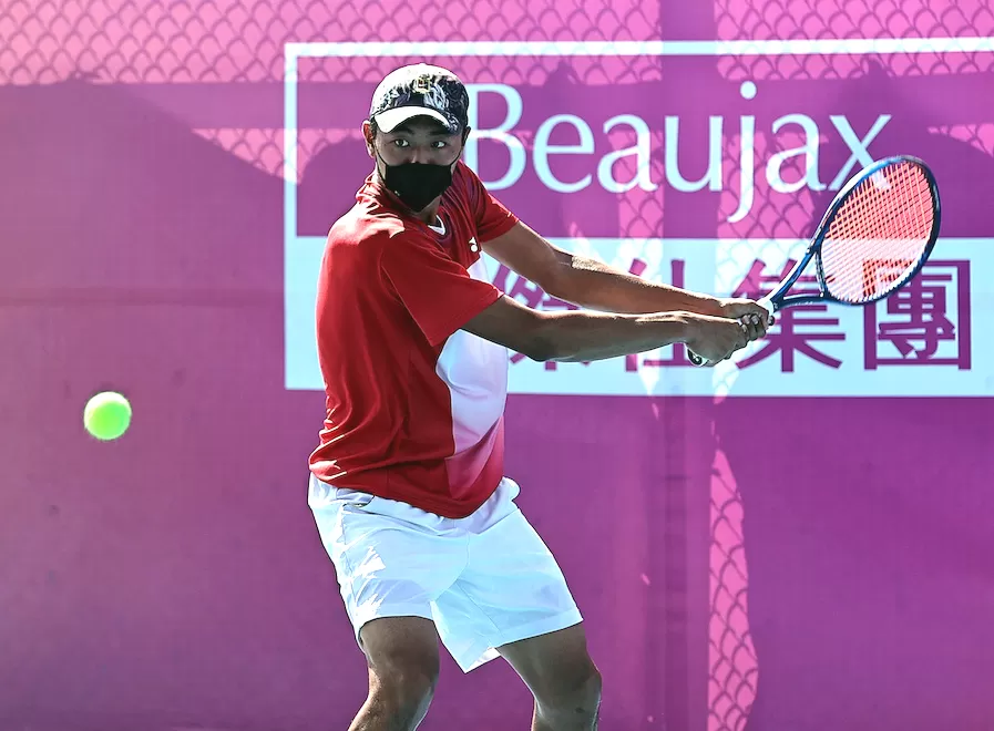 楊凱翔勇奪單打三連霸與雙料冠軍。