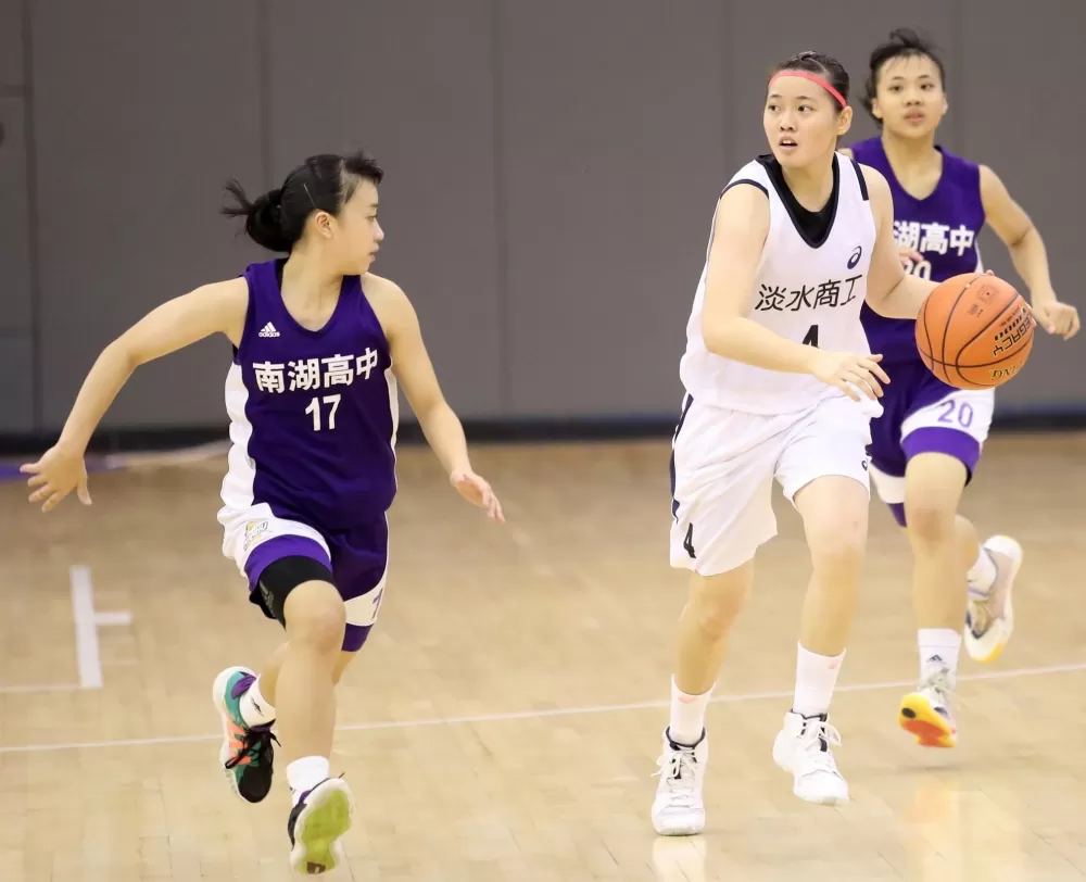 淡商郭雅玉運球推進。大會提供。（下同）