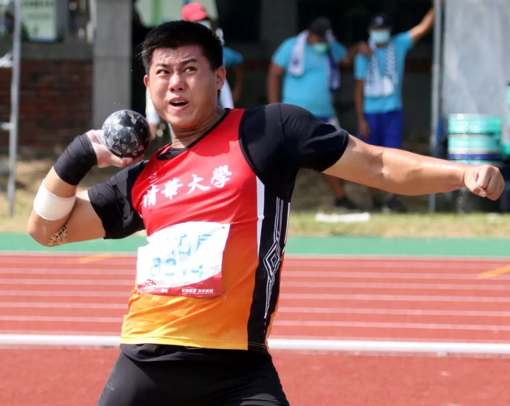 清大郭柏辰鉛球也奪金。林嘉欣/攝影。