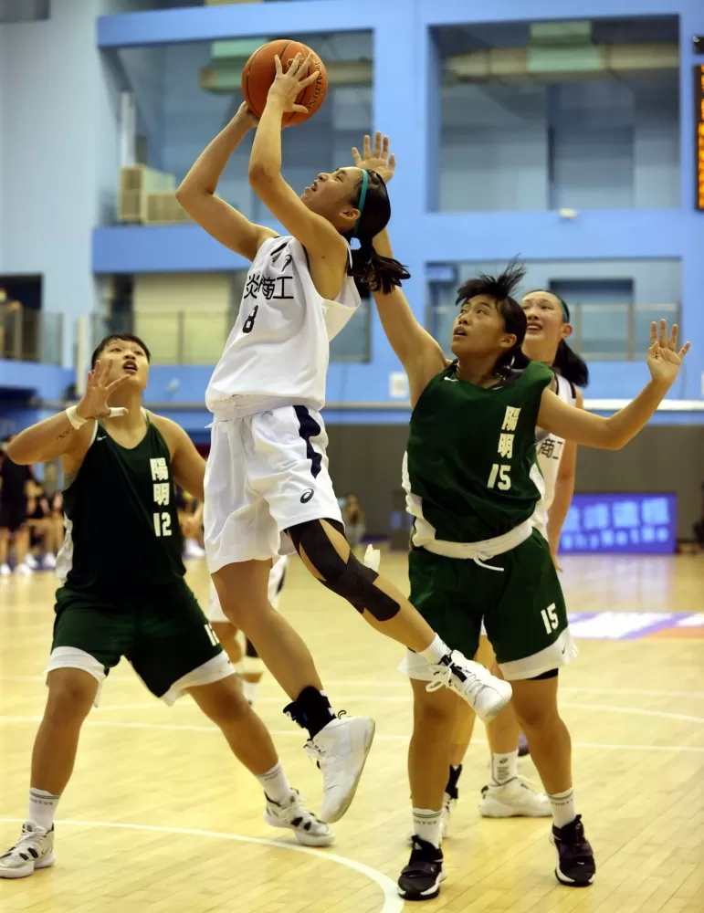 淡商「新一姊」韓汛投切自如，球技愈全方位。大會提供。下同。