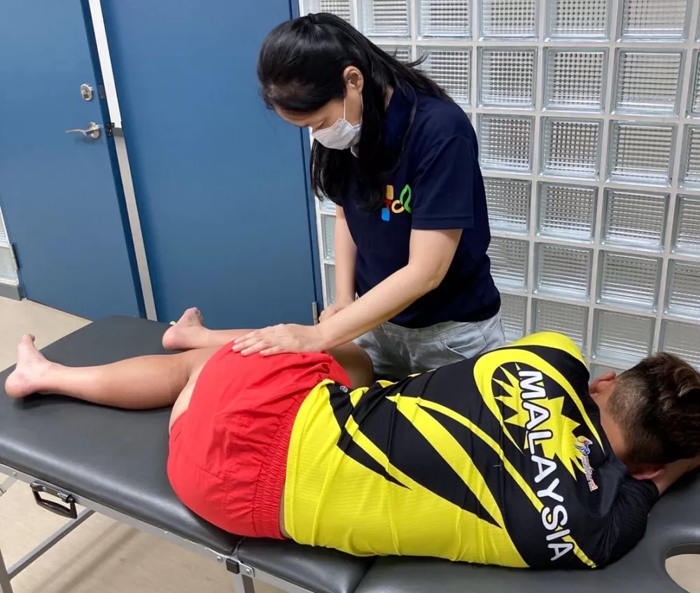 康世峰接受治療。康世峰提供。