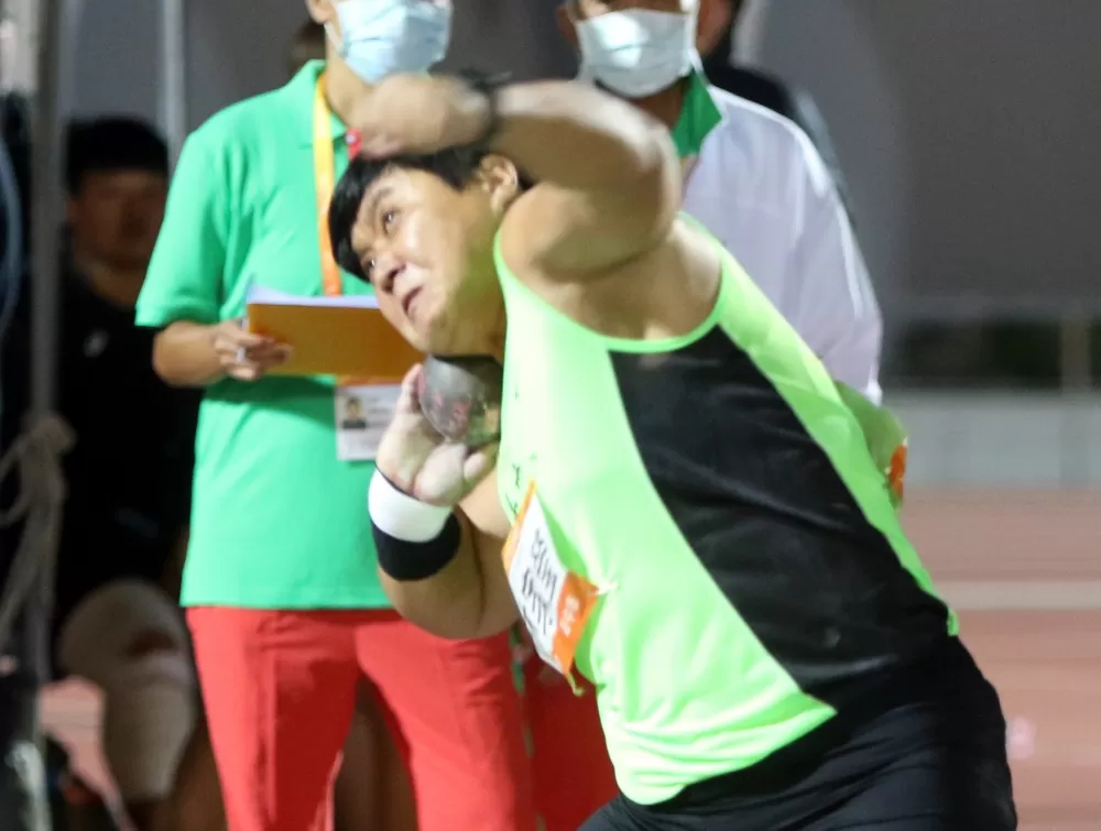 台中市林家瑩在全運女子鉛球寫史無前例的11連霸。林嘉欣／攝影。