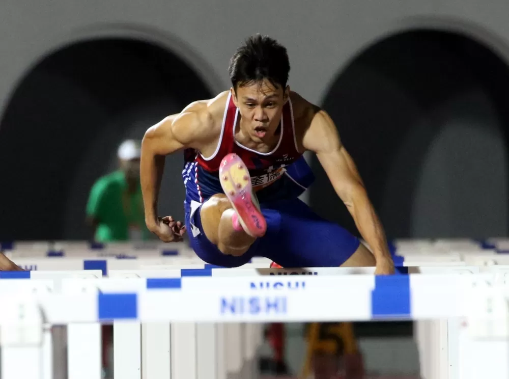 陳奎儒在百十欄五連霸。林嘉欣/攝影。